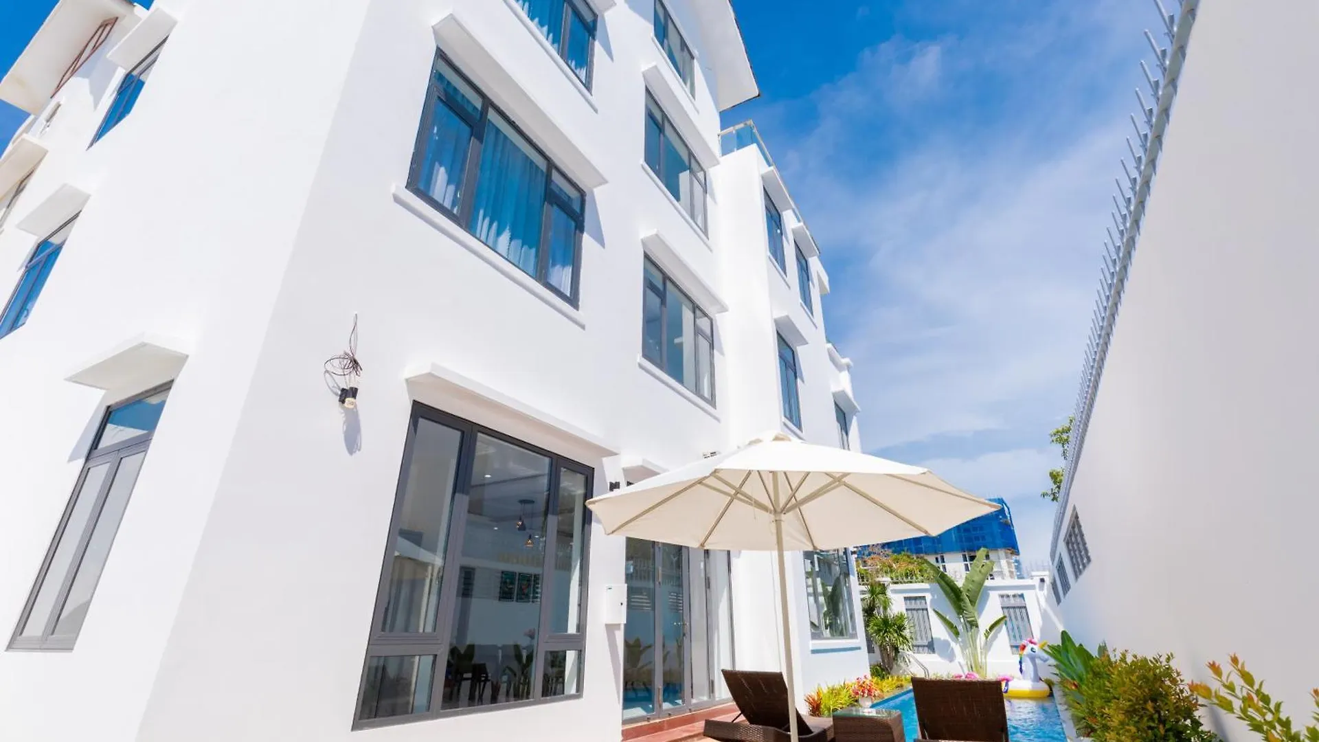 Palm Villa 11 - Luxury Pool Villa 8Rooms, Bida, Ho Boi, Gan Bien Vung Tau